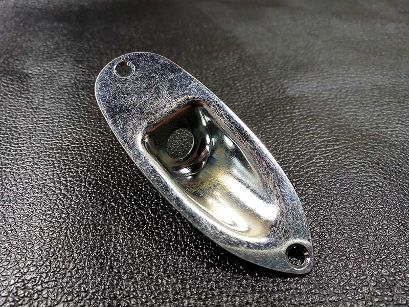 Stratocaster clearance jack plate