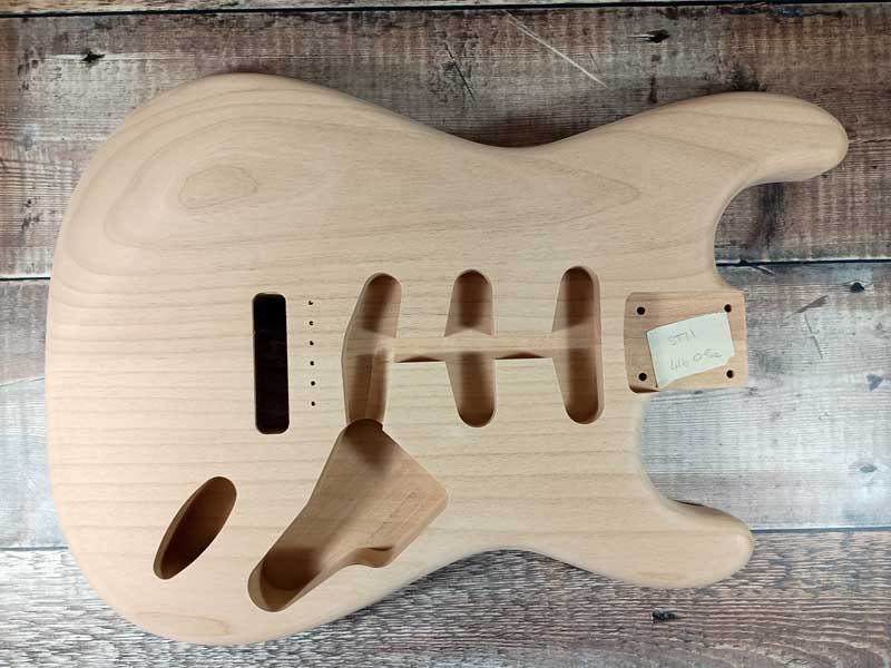 HOSCO Modern/60s Style Alder Stratocaster Body ST11 4lb 0.5oz